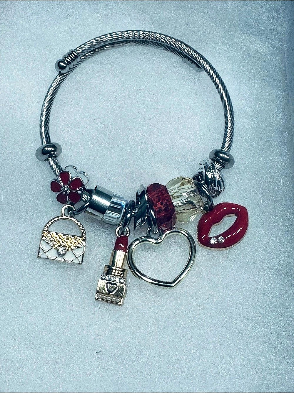 Charm Bracelet in Silver & Red Like New
